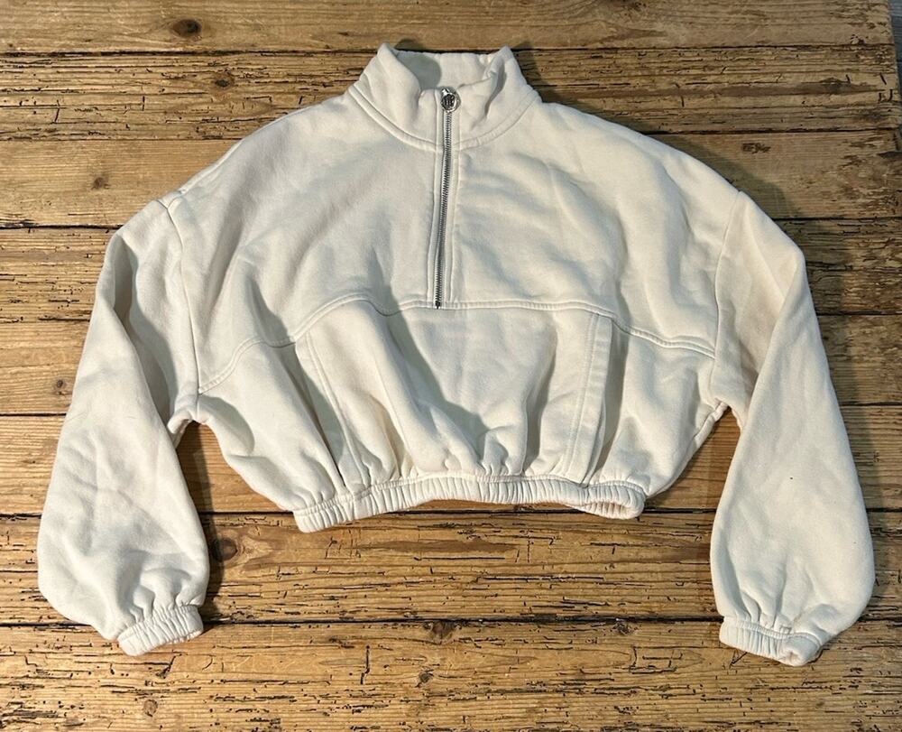 Lazy Sunday Women’s Size M Cream Cropped 1/2 Pullover